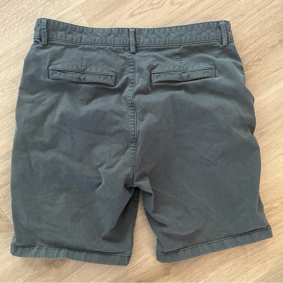 365 Short - 7" - Picture 2 of 8